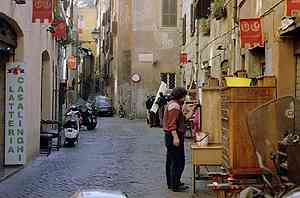 Via dei Cappellari a Roma (foto del 1997)