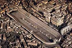 Il Circo Massimo nel Plastico di Roma Imperiale: al centro della spina, l'obelisco di Tutmosis III (Roma, Museo della Civilt Romana)