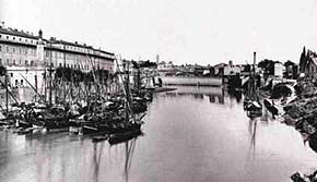 Il porto di Ripa Grande in una foto della fine del XIX secolo