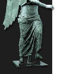 Nike bronzea, riadattameno di una Venere che si specchia nello scudo (Brescia, Museo di Santa Giulia(