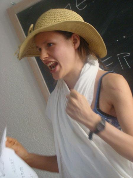 011.jpg