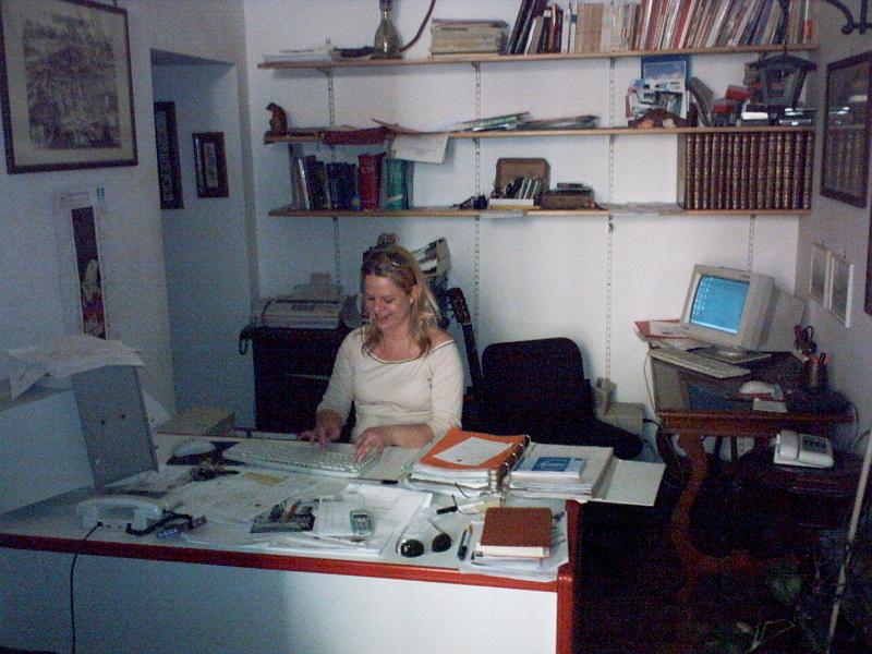 012.JPG