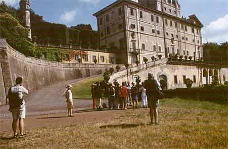 2002_04.jpg