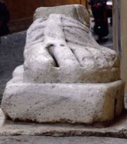 pie' di marmo