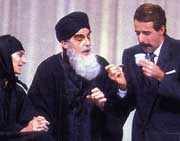 Il trio Marchesini-Lopez-Solenghi durante uno sketch del 1986